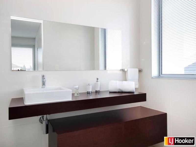 7 Ashburn Close, Bella Vista NSW 2153