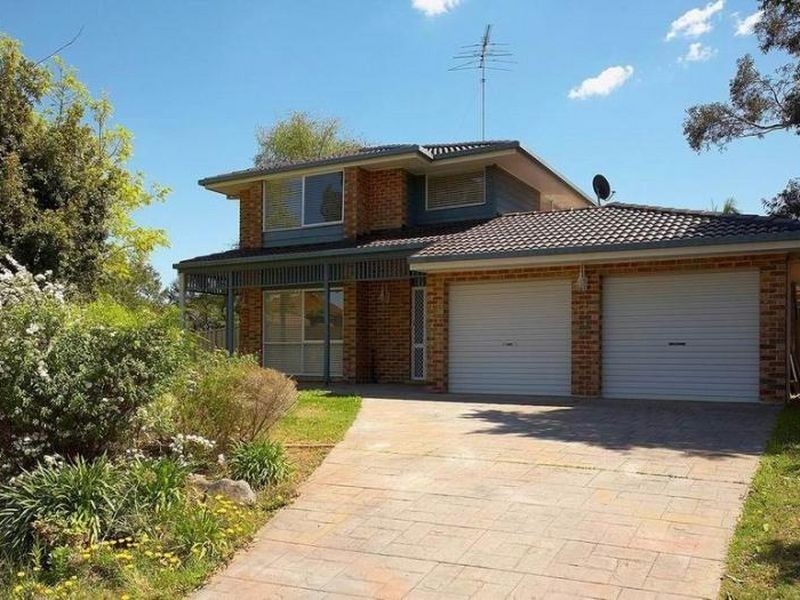 4 Bishopsgate Ave, Castle Hill NSW 2154