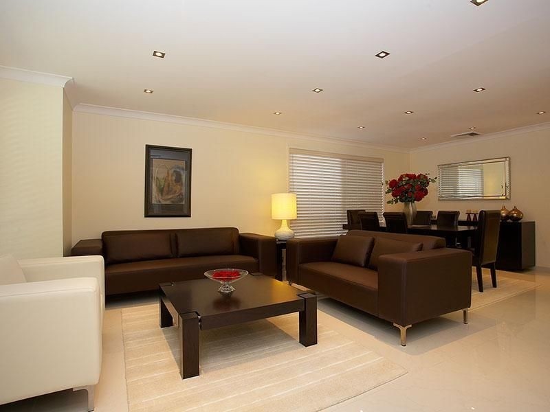 4 Bishopsgate Ave, Castle Hill NSW 2154