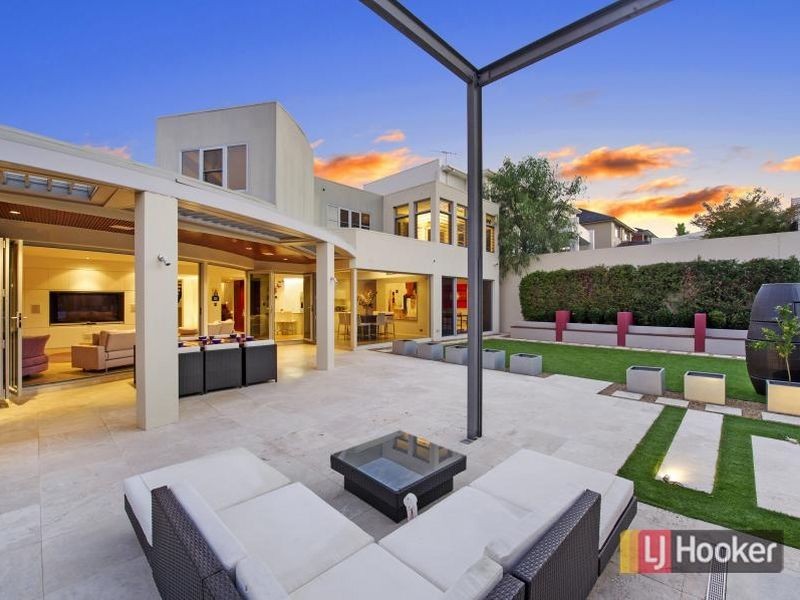 16 Brighton Drive, Bella Vista NSW 2153