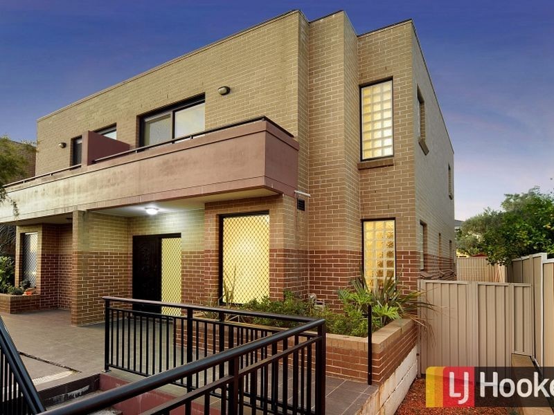 5/9 Kimberley St, Merrylands NSW 2160