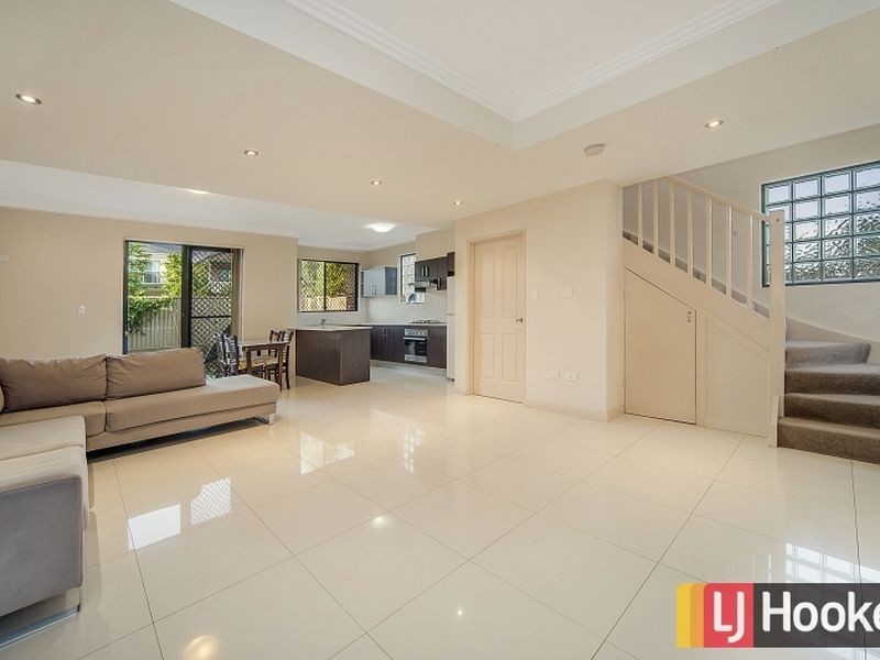 5/9 Kimberley St, Merrylands NSW 2160