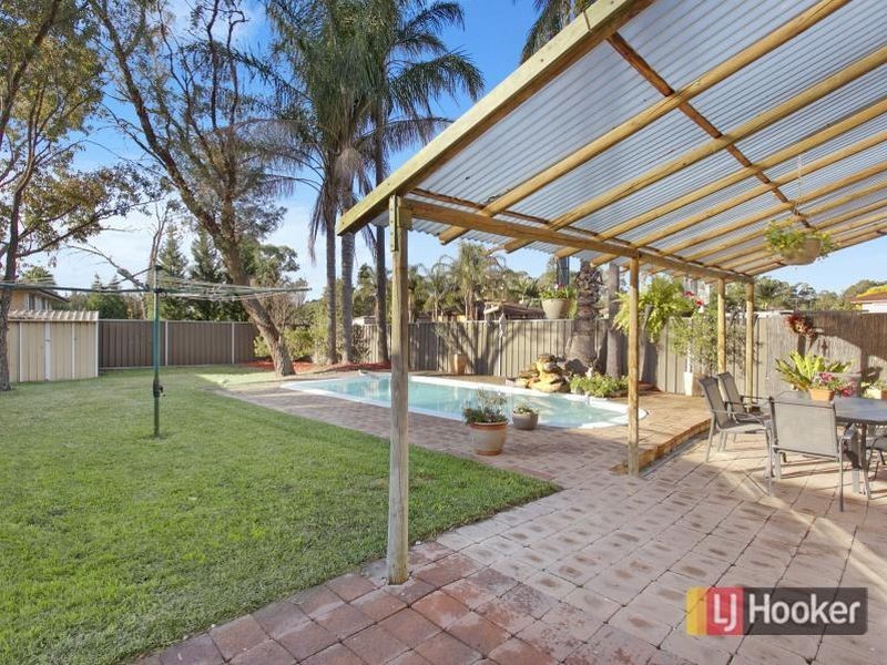 54 Tallagandra Dr, Quakers Hill NSW 2763