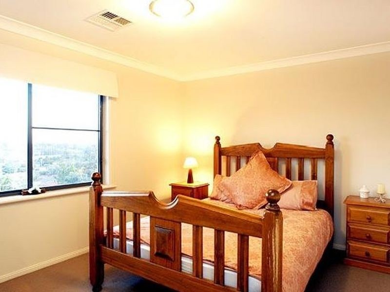 27 Cole Ave, Baulkham Hills NSW 2153