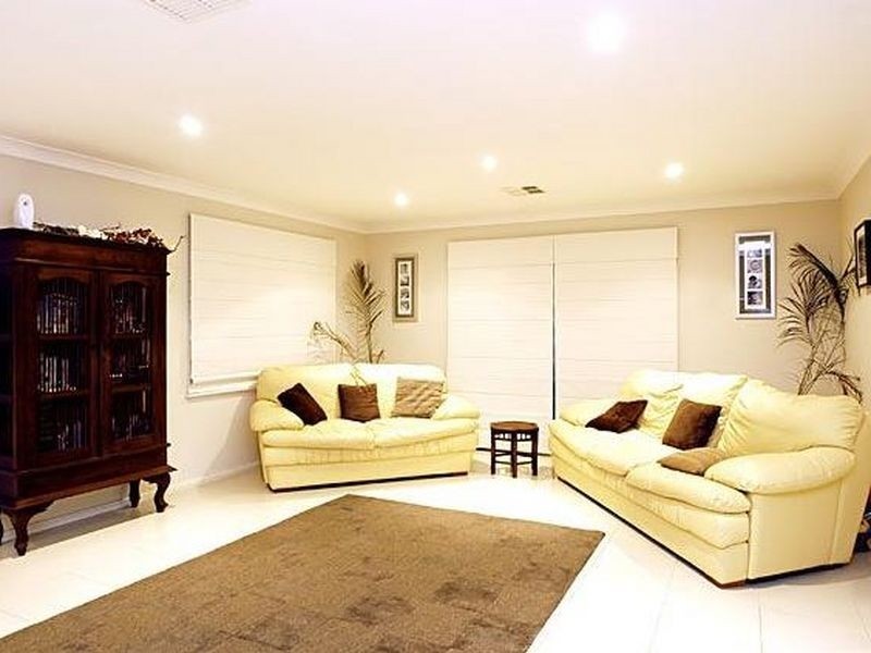 27 Cole Ave, Baulkham Hills NSW 2153