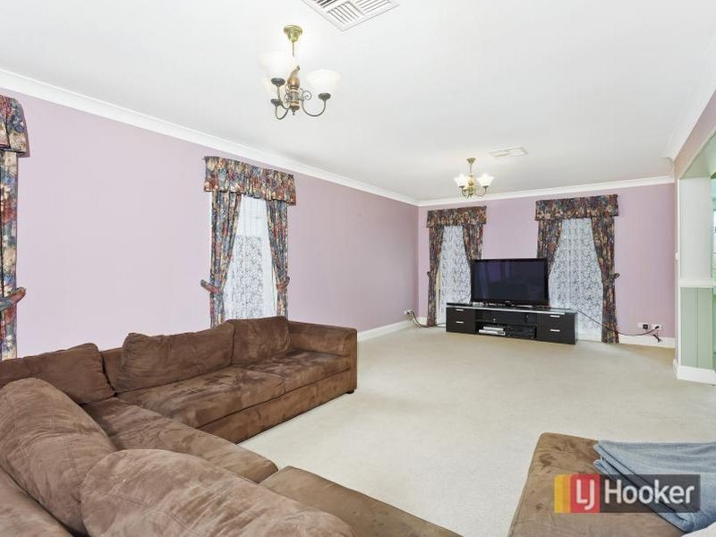 33 Shaun Drive, Glenwood NSW 2768