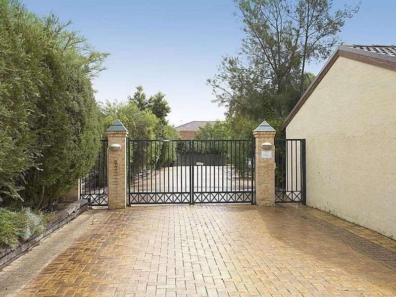 3/30 Bingara Cr, Bella Vista NSW 2153