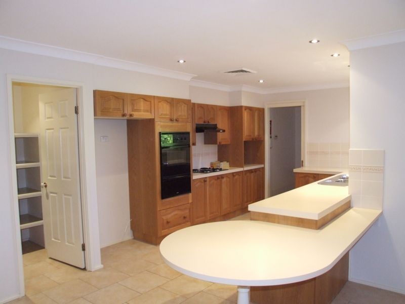 4 Cornwall Place, Bella Vista NSW 2153