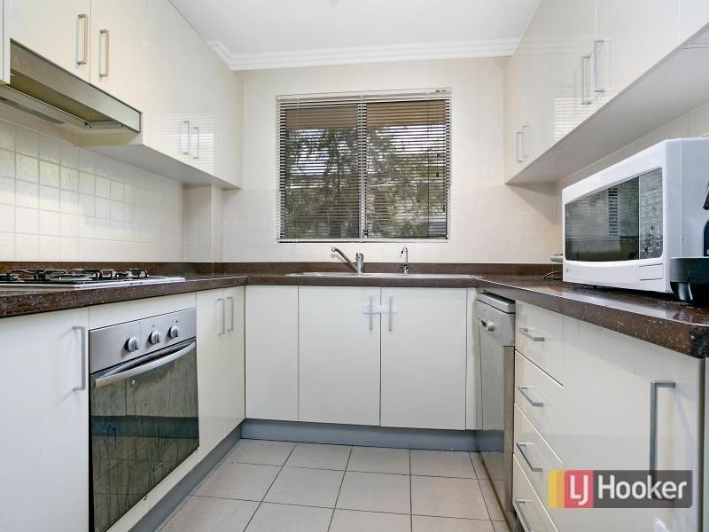 23/7-15 Purser Ave, Castle Hill NSW 2154