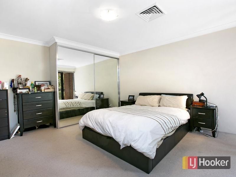 23/7-15 Purser Ave, Castle Hill NSW 2154