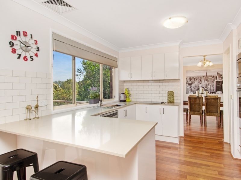 8 Crestview Drive, Glenwood NSW 2768