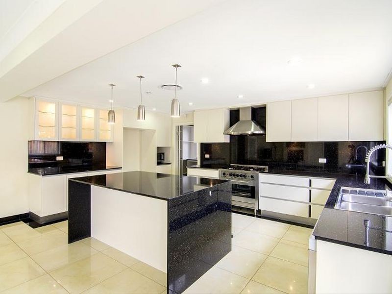 5 Woodbridge Place, Bella Vista NSW 2153