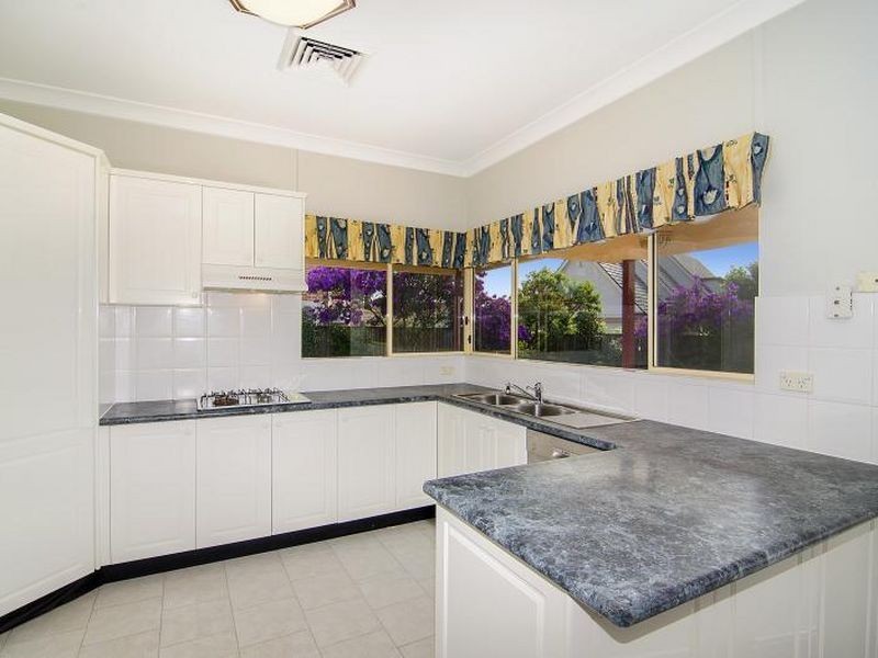 13 Salvestro Place, Bella Vista NSW 2153