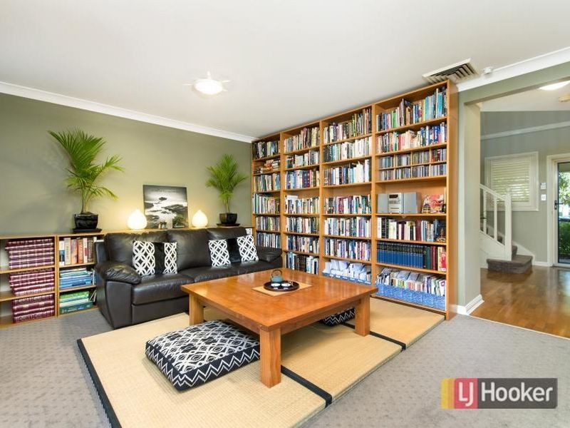 9 Goldfinch Crescent, Bella Vista NSW 2153
