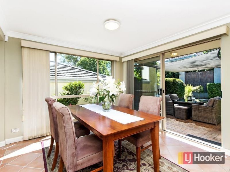 9 Goldfinch Crescent, Bella Vista NSW 2153