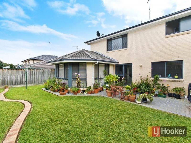 4 Compass Avenue, Beaumont Hills NSW 2155