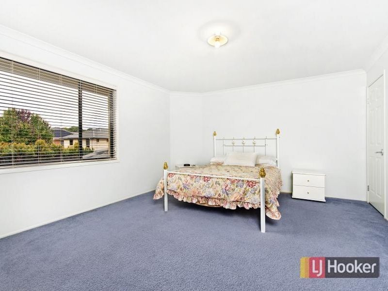 4 Compass Avenue, Beaumont Hills NSW 2155