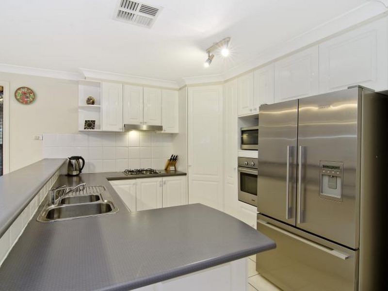 12 Wilkins Avenue, Beaumont Hills NSW 2155