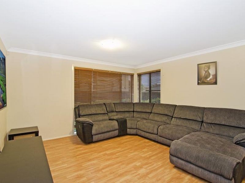12 Wilkins Avenue, Beaumont Hills NSW 2155