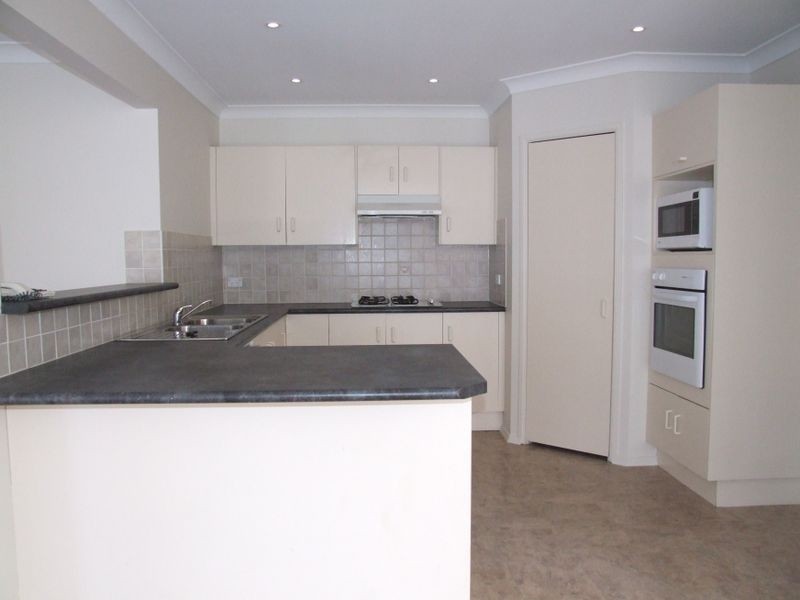 19 Landy Pl, Kellyville NSW 2155