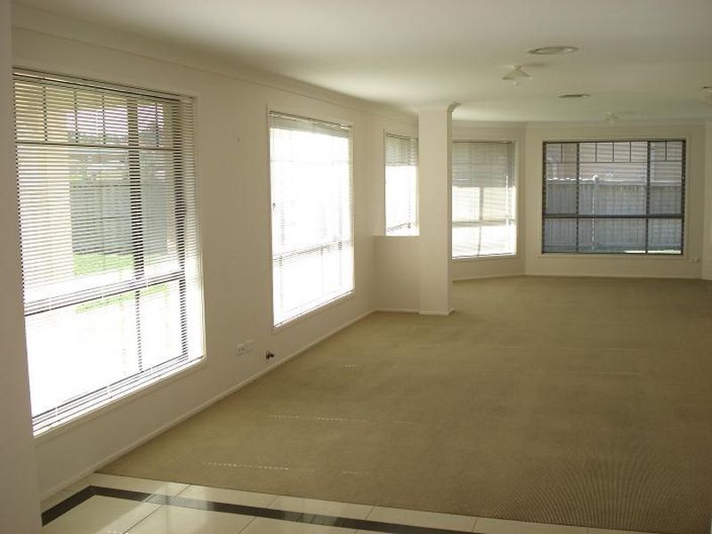 60 Prestige Avenue, Bella Vista NSW 2153