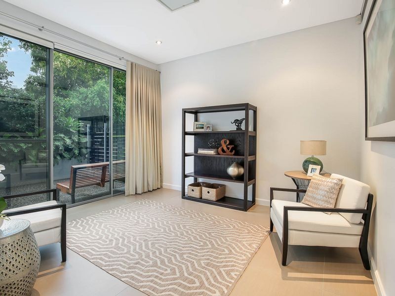 42 Peninsula Way, Baulkham Hills NSW 2153