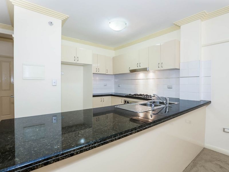 17/392-402 Windsor Road, Baulkham Hills NSW 2153