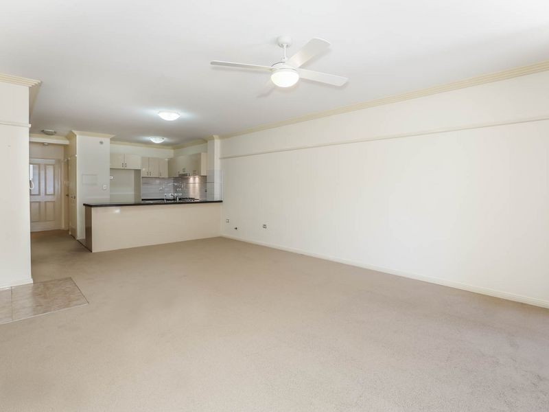 17/392-402 Windsor Road, Baulkham Hills NSW 2153