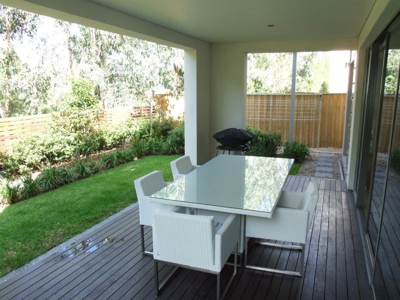 10 Peninsula Way, Bella Vista NSW 2153