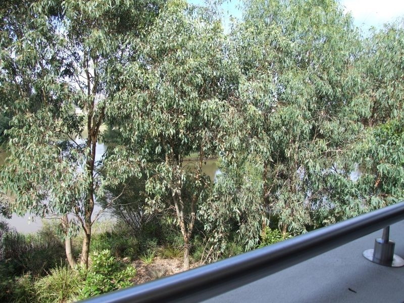 10 Peninsula Way, Bella Vista NSW 2153