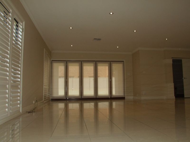 1 Calais Place, Castle Hill NSW 2154