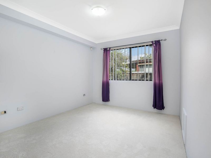 33/49 Dobson Crescent, Baulkham Hills NSW 2153