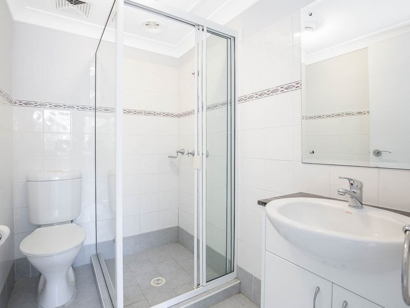 33/49 Dobson Crescent, Baulkham Hills NSW 2153