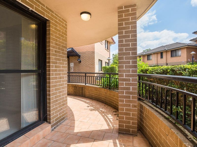 33/49 Dobson Crescent, Baulkham Hills NSW 2153