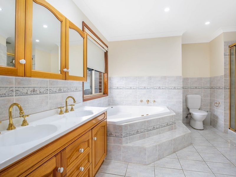 4 Stanhope Row, Bella Vista NSW 2153