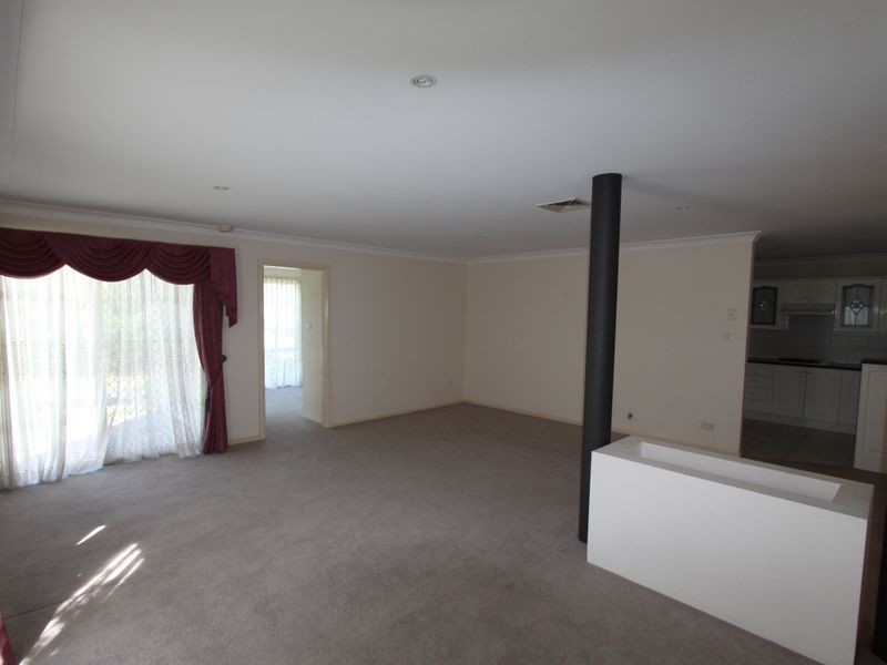 2A Roxburgh Place, Bella Vista NSW 2153