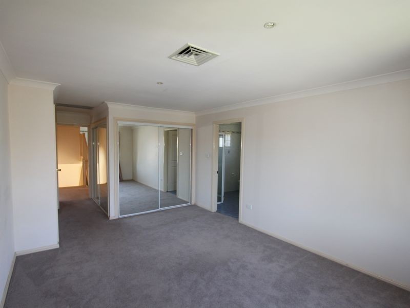 2A Roxburgh Place, Bella Vista NSW 2153