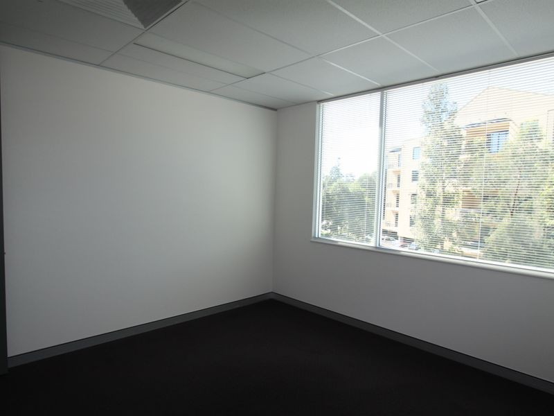 202/25 Solent Cct, Baulkham Hills NSW 2153