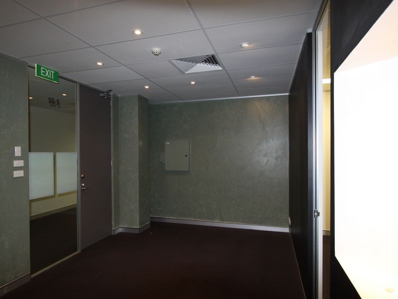 202/25 Solent Cct, Baulkham Hills NSW 2153