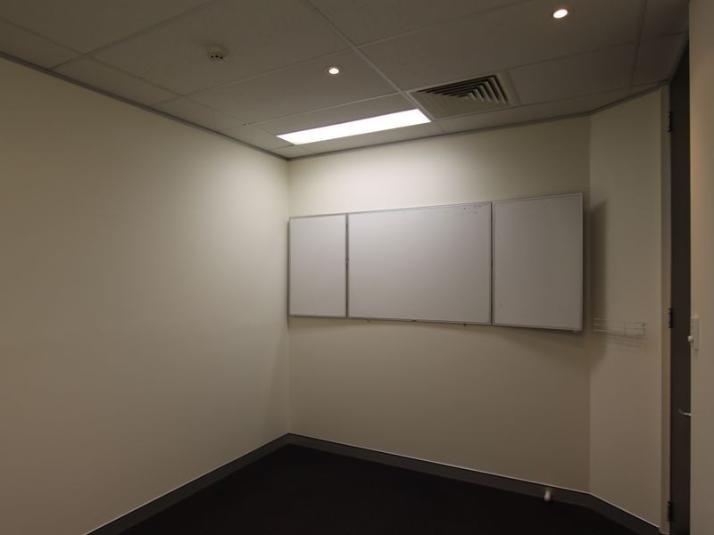 202/25 Solent Cct, Baulkham Hills NSW 2153