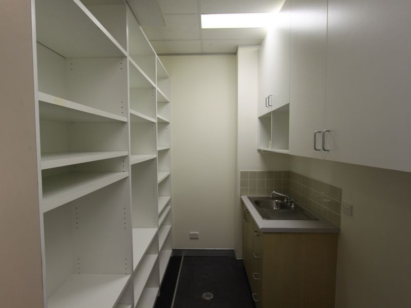 202/25 Solent Cct, Baulkham Hills NSW 2153