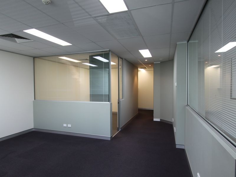 202/25 Solent Cct, Baulkham Hills NSW 2153