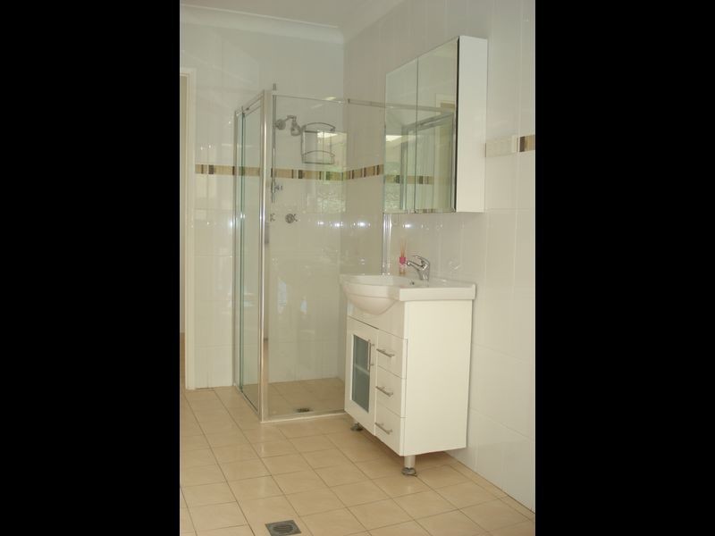 126b Cecil Ave, Castle Hill NSW 2154