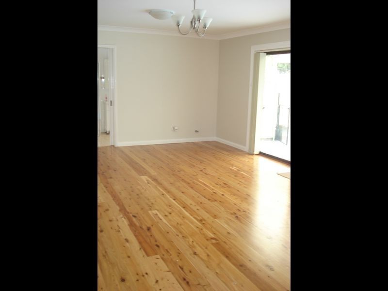 126b Cecil Ave, Castle Hill NSW 2154