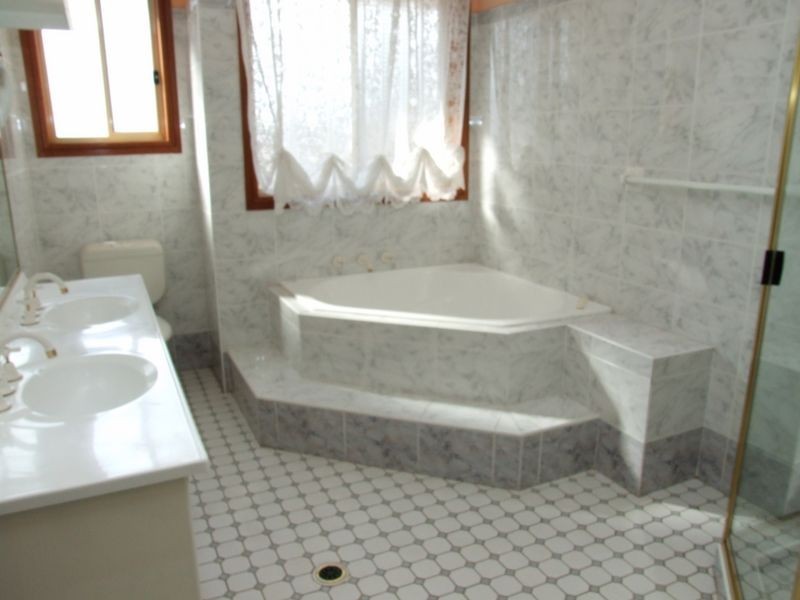 7 Chipp Ct, Bella Vista NSW 2153