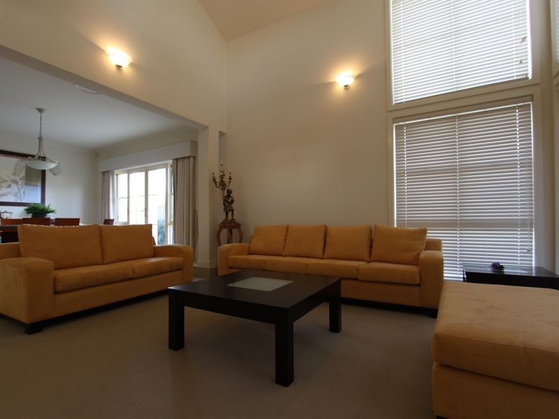 5 Northridge Ave, Bella Vista NSW 2153