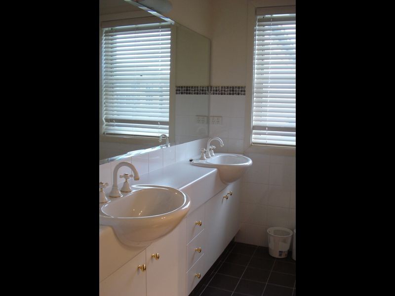 5 Northridge Ave, Bella Vista NSW 2153