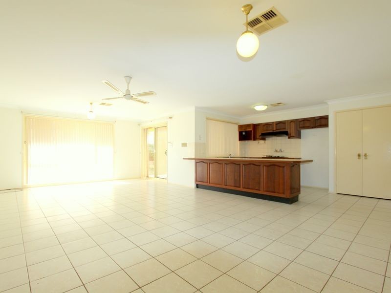 43 Springfield Cr, Bella Vista NSW 2153