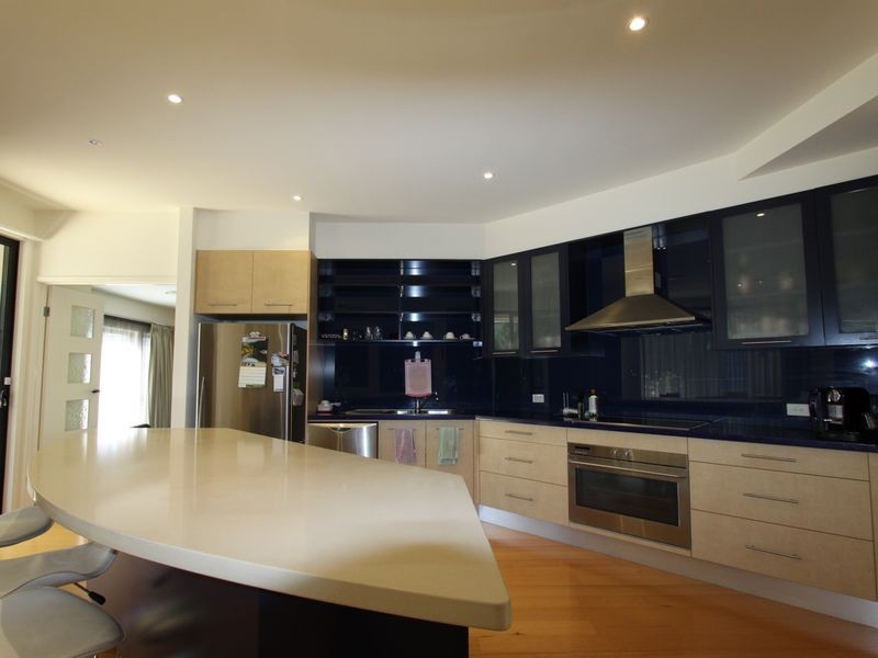 3 Rowenbrae Cres, Bella Vista NSW 2153