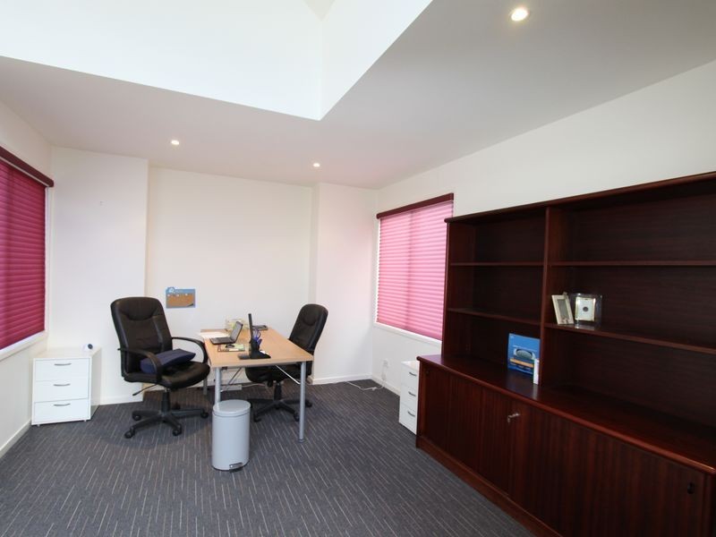 3 Rowenbrae Cres, Bella Vista NSW 2153